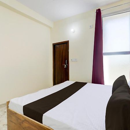 Hotel O Rn Chinhat Екстер'єр фото